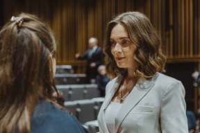 Кацярына Андрэева: «Я ўжо не ўстаю а шостай раніцы. Мне не хочацца трымаць рукі за спінай»