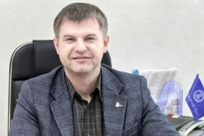 Директор Добрушского завода, осужденный за коррупцию, всплыл в хозяйстве Миорского района
