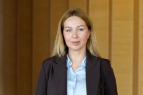 Рыжычэнка: «Долар ужо не такі эфектыўны паказчык эквіваленту заробкаў беларусаў, зараз лепей індэксаваць у расійскія рублі»